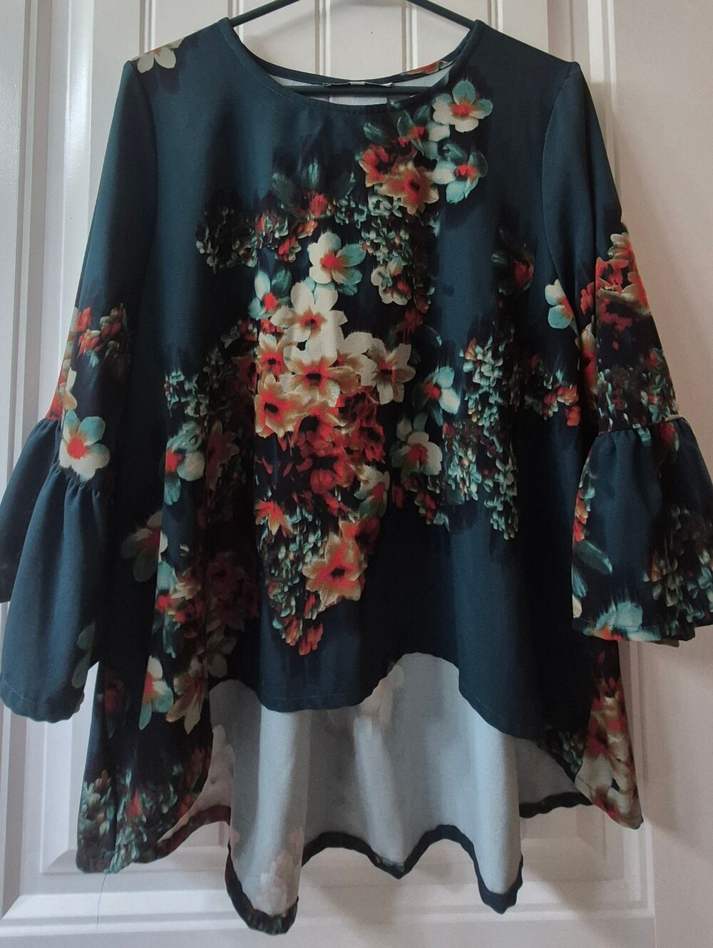 Womens Bryn Walker Floral Bell Sleeve Top Size Medium